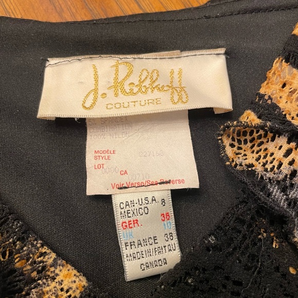 TIGER PRINT RUFFLED BATWING SLEEVES 
BY JOSEPH RIBKOFF 8 - Picture 3 of 4